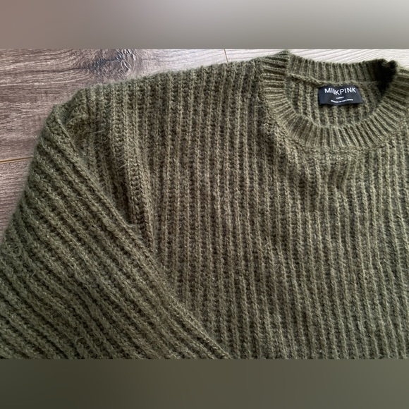 REVOLVE MINKPINK olive green crewneck knit sweater w/ balloon sleeves - Picture 2 of 8